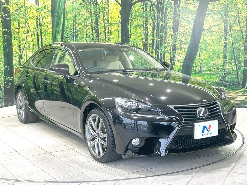2013 Lexus IS DAA-AVE30 (UW-6a9a355fd03ab)[23]