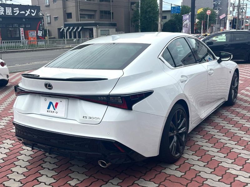 2023 Lexus IS 6AA-AVE30 (UW-6a9a3560df231)[3]