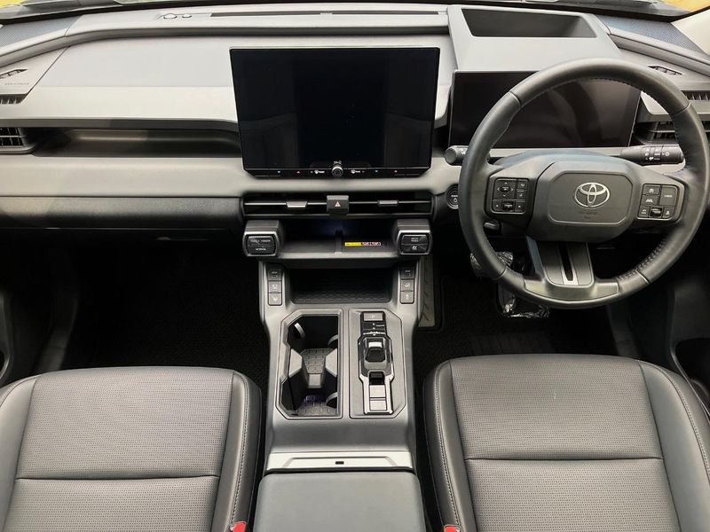 2026 Toyota RAV4 6AA-AXAN64 (UW-6a9a356bc8d70)[22]