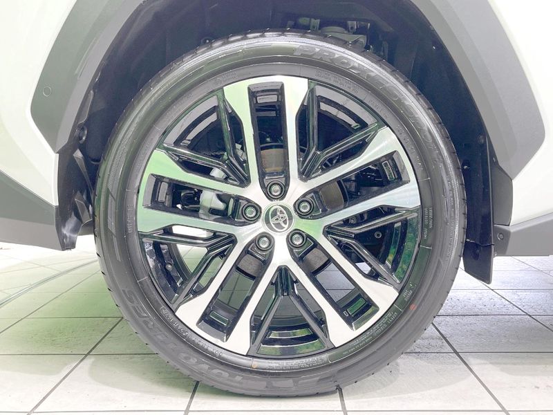 2026 Toyota RAV4 6AA-AXAN64 (UW-6a9a356e19dde)[28]
