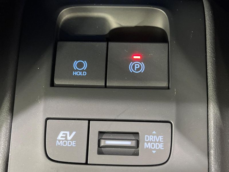 2021 Toyota Harrier Hybrid 6AA-AXUH80 (UW-6a9a357237ac0)[25]
