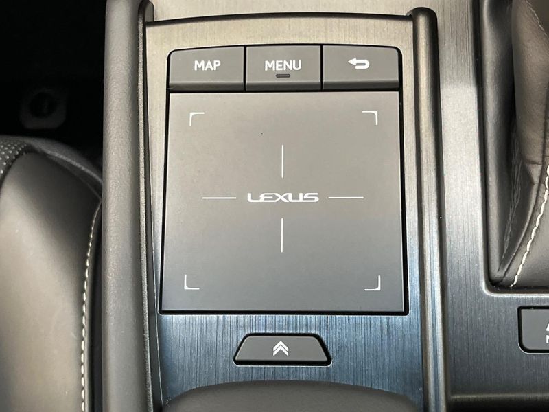 2019 Lexus ES 6AA-AXZH10 (UW-6a9a357e51daa)[29]