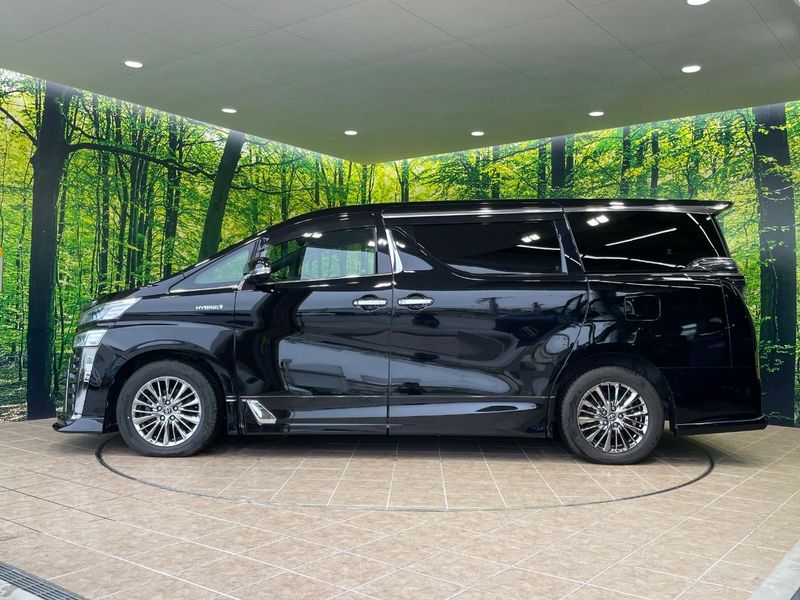 2018 Toyota Vellfire Hybrid DAA-AYH30W (UW-6a9a3580c81e4)[11]