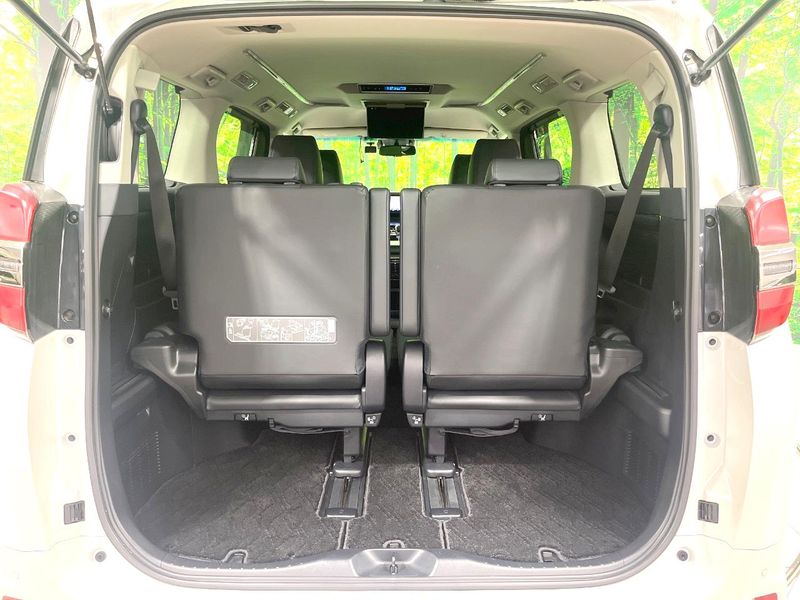 2018 Toyota Vellfire Hybrid DAA-AYH30W (UW-6a9a3580e61e7)[29]