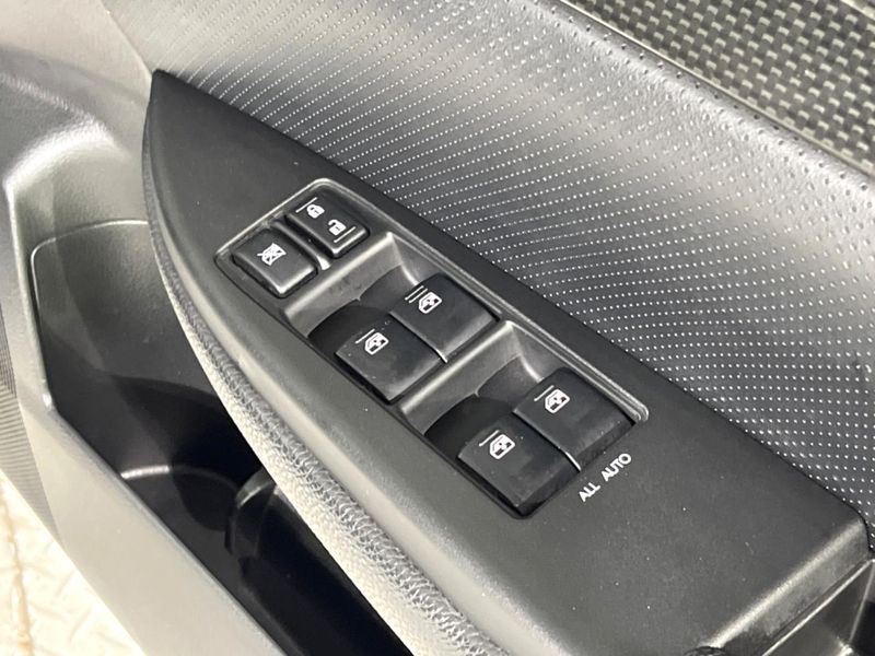 2013 Subaru Legacy B4 DBA-BMM (UW-6a9a35cbc3e56)[9]