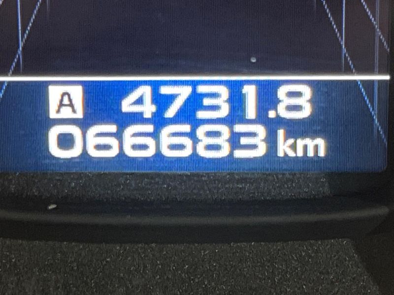 2013 Subaru Legacy B4 DBA-BMM (UW-6a9a35cbc3e56)[2]