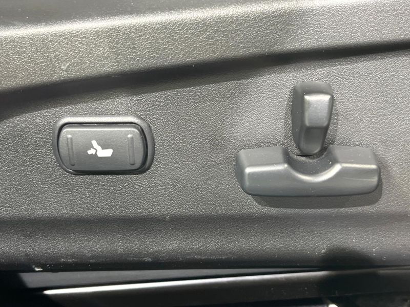 2013 Subaru Legacy B4 DBA-BMM (UW-6a9a35cbc3e56)[10]