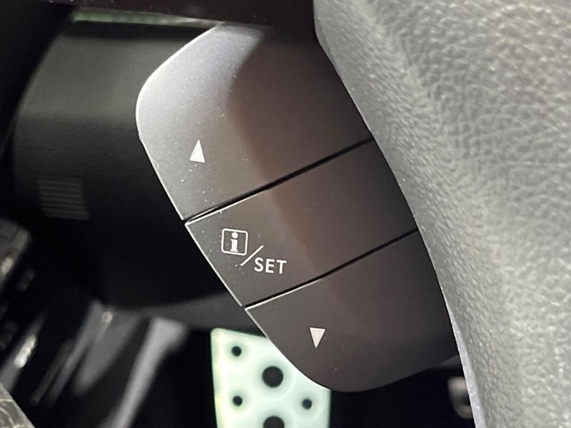 2013 Subaru Legacy B4 DBA-BMM (UW-6a9a35cbc3e56)[15]