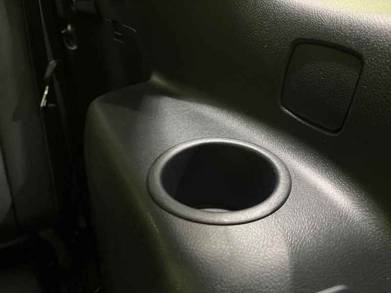 2015 Toyota Land Cruiser Prado LDA-GDJ150W (UW-6a9a36207a5e4)[17]