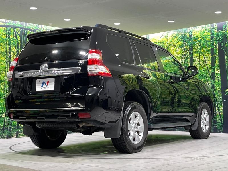 2015 Toyota Land Cruiser Prado LDA-GDJ150W (UW-6a9a36207a5e4)[28]