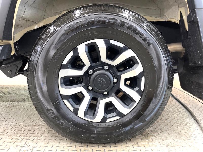 2025 Toyota Land Cruiser 70 3DA-GDJ76W (UW-6a9a36241ed08)[17]
