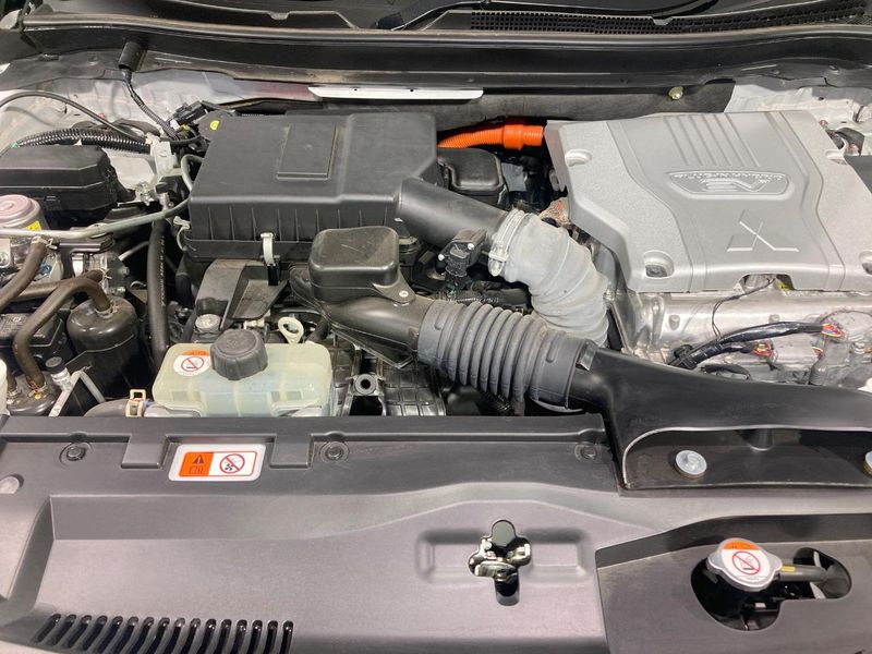 2022 Mitsubishi Eclipse Cross PHEV 5LA-GL3W (UW-6a9a363e11b85)[4]