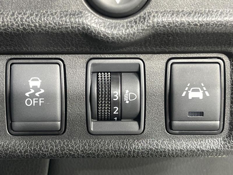 2019 Nissan Note DAA-HE12 (UW-6a9a3673204ce)[7]