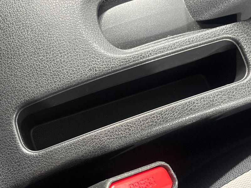 2019 Nissan Note DAA-HE12 (UW-6a9a3673204ce)[23]