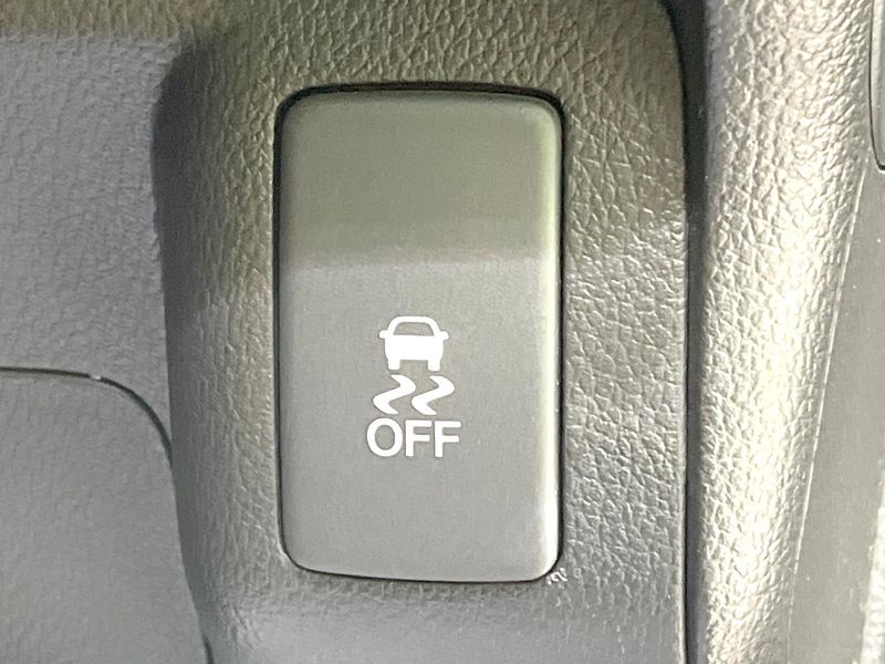 2014 Honda N-BOX CUSTOM DBA-JF1 (UW-6a9a36ad074d1)[25]