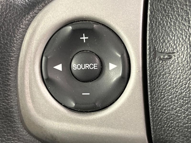 2014 Honda N-BOX CUSTOM DBA-JF1 (UW-6a9a36aece199)[11]