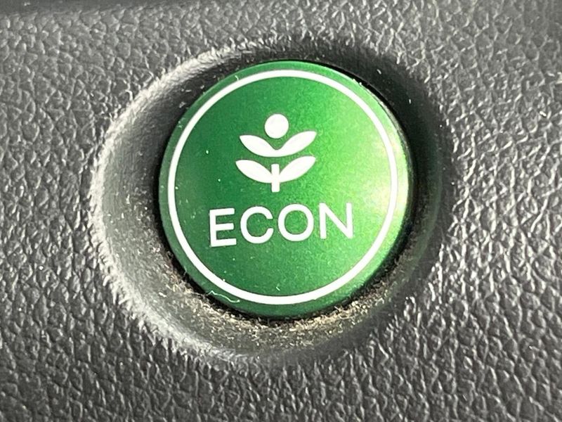 2014 Honda N-BOX CUSTOM DBA-JF1 (UW-6a9a36aece199)[8]