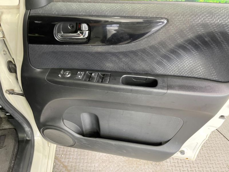 2014 Honda N-BOX CUSTOM DBA-JF1 (UW-6a9a36aece199)[22]