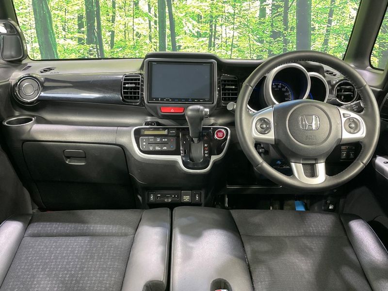 2016 Honda N-BOX CUSTOM DBA-JF1 (UW-6a9a36b8964c8)[23]