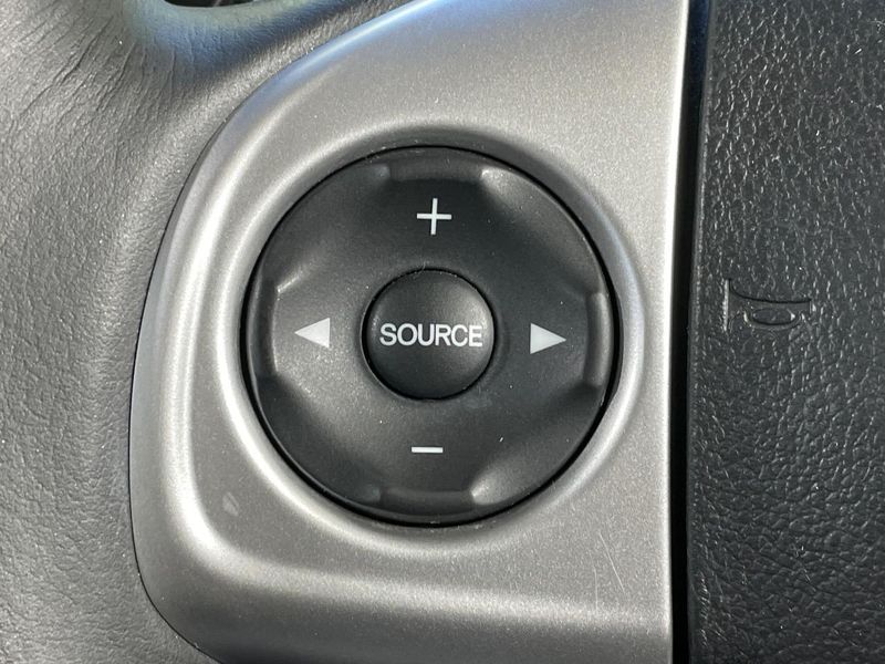 2016 Honda N-BOX CUSTOM DBA-JF1 (UW-6a9a36b8964c8)[25]