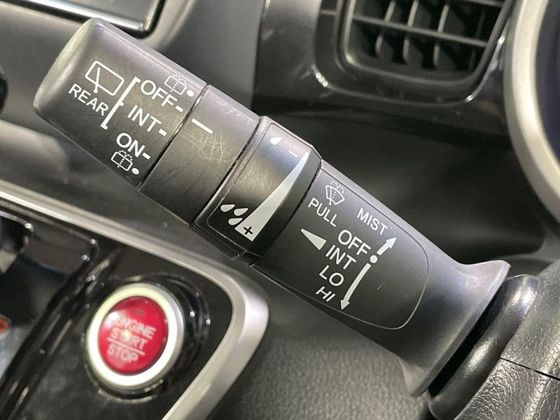 2016 Honda N-BOX CUSTOM DBA-JF1 (UW-6a9a36b8964c8)[29]
