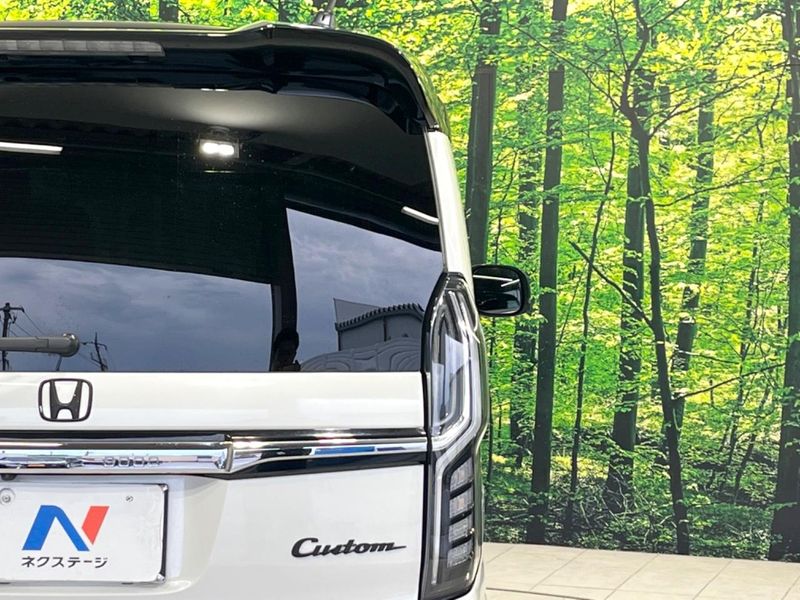 2020 Honda N-BOX CUSTOM 6BA-JF3 (UW-6a9a36c73e91e)[14]