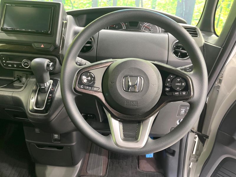 2020 Honda N-BOX CUSTOM 6BA-JF3 (UW-6a9a36c73e91e)[24]