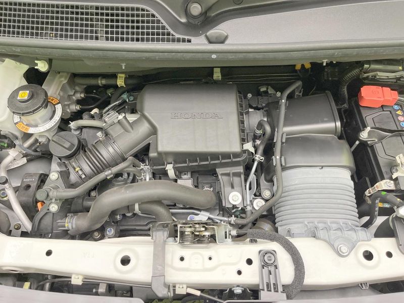2022 Honda N-BOX CUSTOM 6BA-JF3 (UW-6a9a36d0879ce)[5]