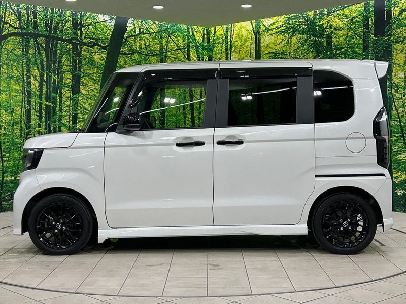 2022 Honda N-BOX CUSTOM 6BA-JF3 (UW-6a9a36d0eb5a7)[12]