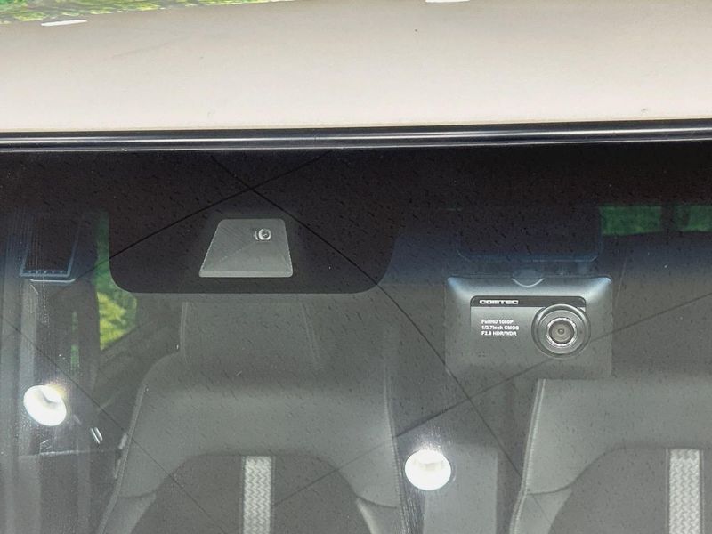 2022 Honda N-BOX CUSTOM 6BA-JF3 (UW-6a9a36d0eb5a7)[5]