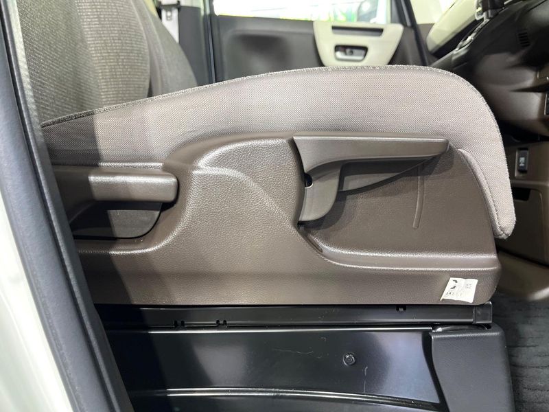 2021 Honda N-BOX 6BA-JF3 (UW-6a9a36d610be1)[23]