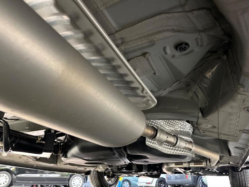 2022 Honda N-BOX CUSTOM 6BA-JF3 (UW-6a9a36dbce877)[17]