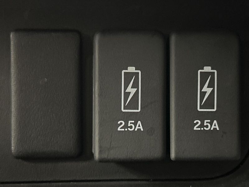 2022 Honda N-BOX CUSTOM 6BA-JF3 (UW-6a9a36dca4bd6)[8]