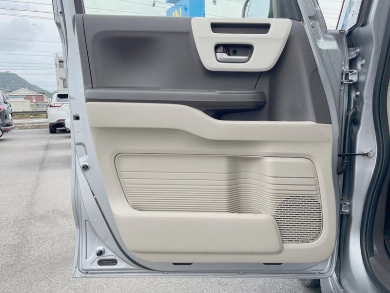 2017 Honda N-BOX DBA-JF4 (UW-6a9a36e2baefd)[5]