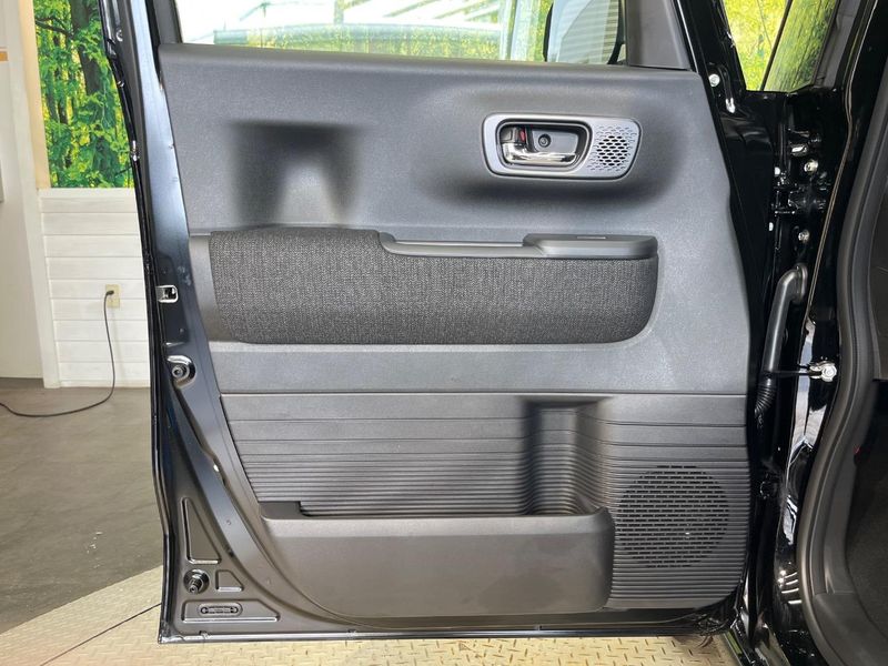 2026 Honda N-BOX CUSTOM 6BA-JF5 (UW-6a9a36f1d777e)[16]