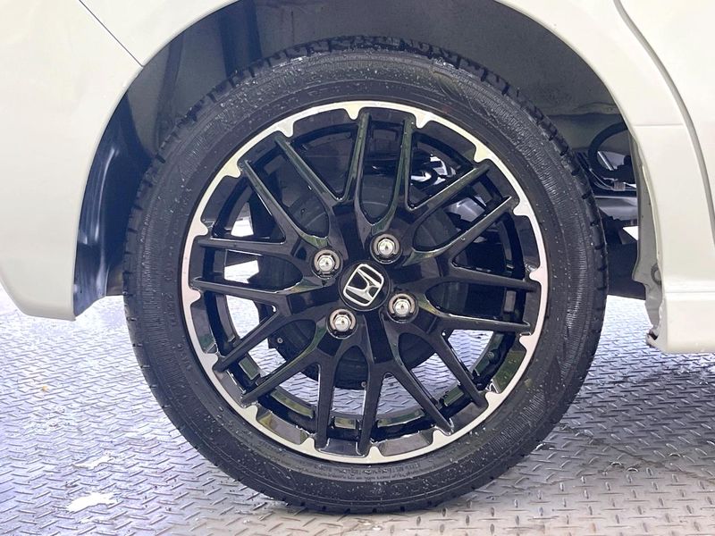 2023 Honda N-BOX CUSTOM 6BA-JF5 (UW-6a9a36f39faf1)[21]
