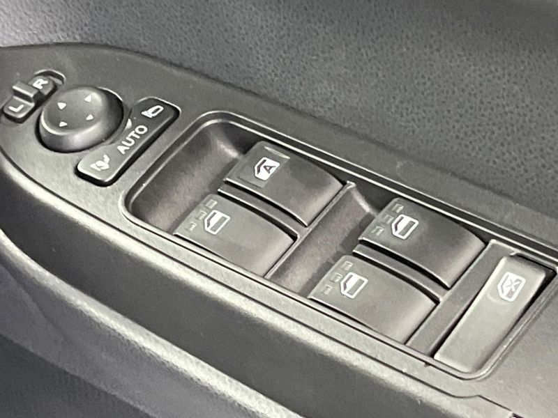 2022 Daihatsu Tanto 5BA-LA650S (UW-6a9a375a79dab)[4]