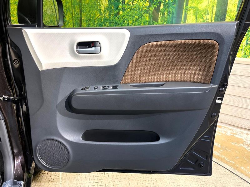 2012 Nissan Moco DBA-MG33S (UW-6a9a37ab79a95)[29]