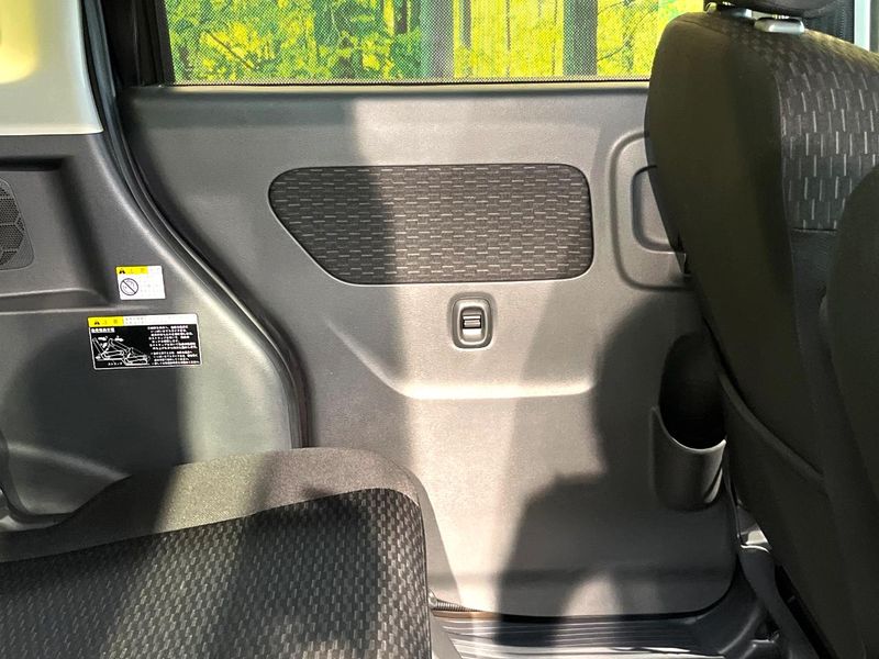 2013 Suzuki Spacia Custom DBA-MK32S (UW-6a9a37bcace9b)[26]