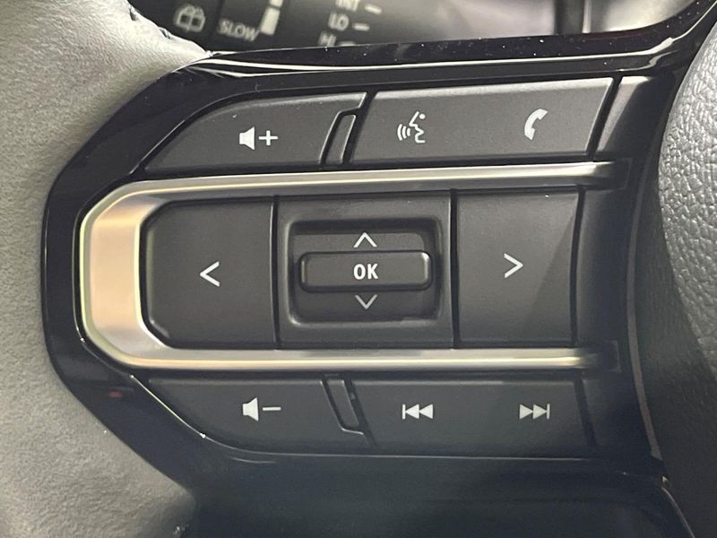 2025 Suzuki Spacia Custom 5AA-MK94S (UW-6a9a37da9e6f9)[21]