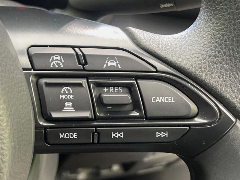 2025 Toyota Yaris 5BA-MXPA10 (UW-6a9a38189b045)[23]