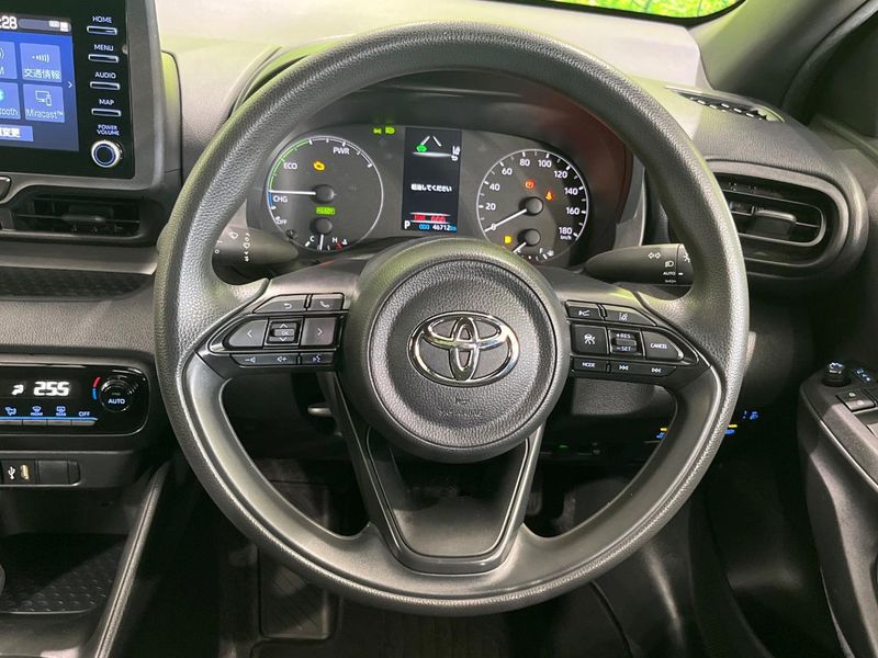 2023 Toyota Yaris 6AA-MXPH15 (UW-6a9a381f6d555)[28]