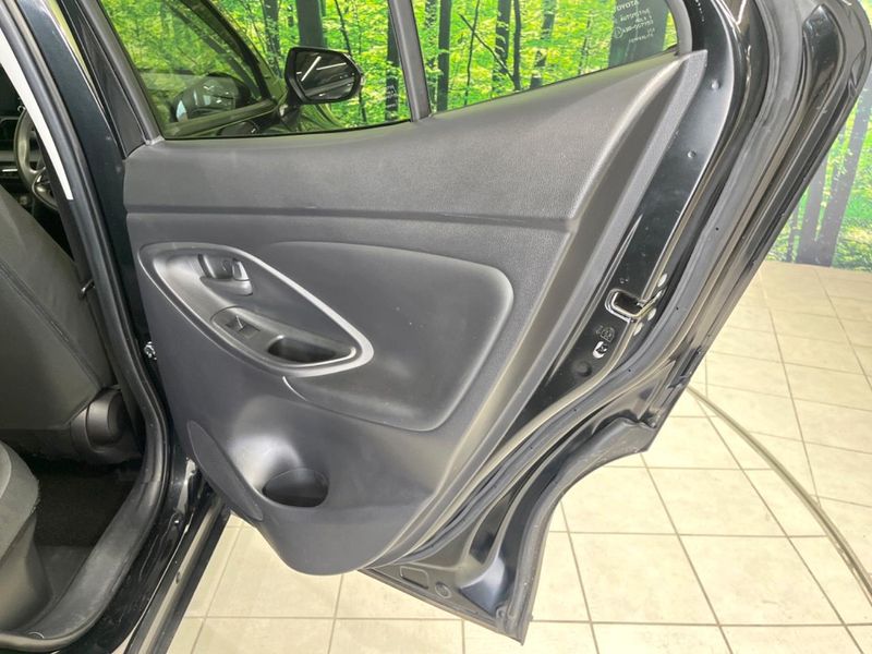 2021 Toyota Yaris Cross 6AA-MXPJ10 (UW-6a9a382110dfd)[6]