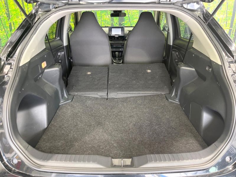 2021 Toyota Yaris Cross 6AA-MXPJ10 (UW-6a9a382110dfd)[18]