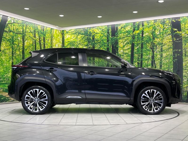 2021 Toyota Yaris Cross 6AA-MXPJ15 (UW-6a9a382becee5)[6]