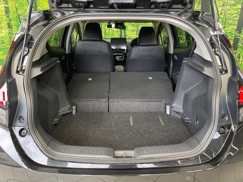2021 Toyota Aqua 6AA-MXPK11 (UW-6a9a382f5703a)[23]