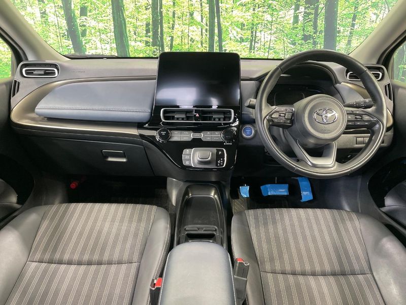 2021 Toyota Aqua 6AA-MXPK11 (UW-6a9a382f5703a)[26]