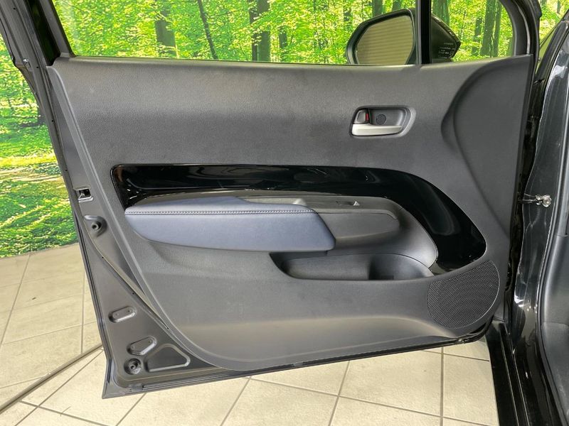 2021 Toyota Aqua 6AA-MXPK11 (UW-6a9a382f5703a)[18]