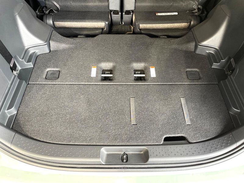 2023 Toyota Sienta 6AA-MXPL10G (UW-6a9a38360c4bf)[14]