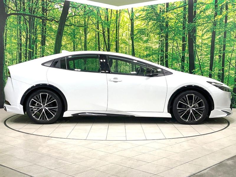2023 Toyota Prius 6AA-MXWH60 (UW-6a9a385253ed7)[6]